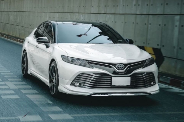 TOYOTA CAMRY 2019 ĐỘ BODY KIT