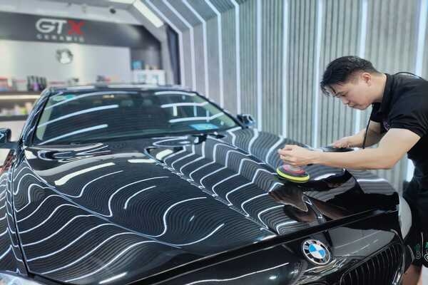 Đánh bóng xe ô tô và những điều cần biết