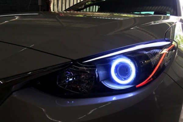 ĐÈN PHA MAZDA 3
