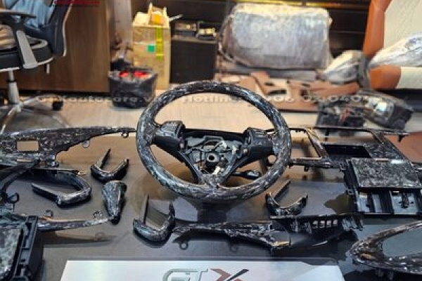 ĐỘ VÔ LĂNG CARBON FIBER