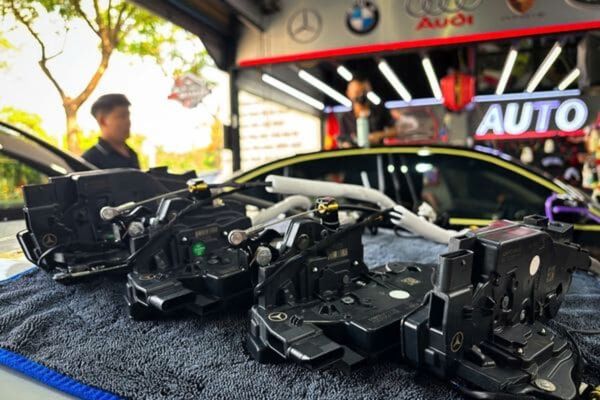 ĐỘ CỬA HÍT CHO CAMRY