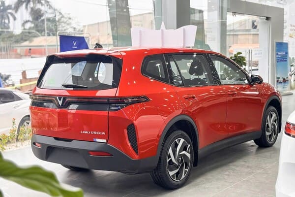 Top 30 phụ kiện độ xe VinFast Limo Green không thể bỏ qua