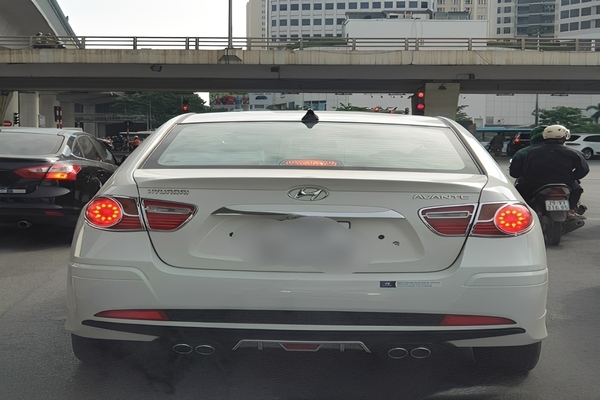 Lippo Hyundai Avante - Nâng cấp đuôi xe thể thao, sang trọng