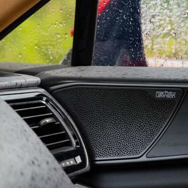 Nâng cấp loa trên xe Lexus: Hệ thống âm thanh Mark Levinson