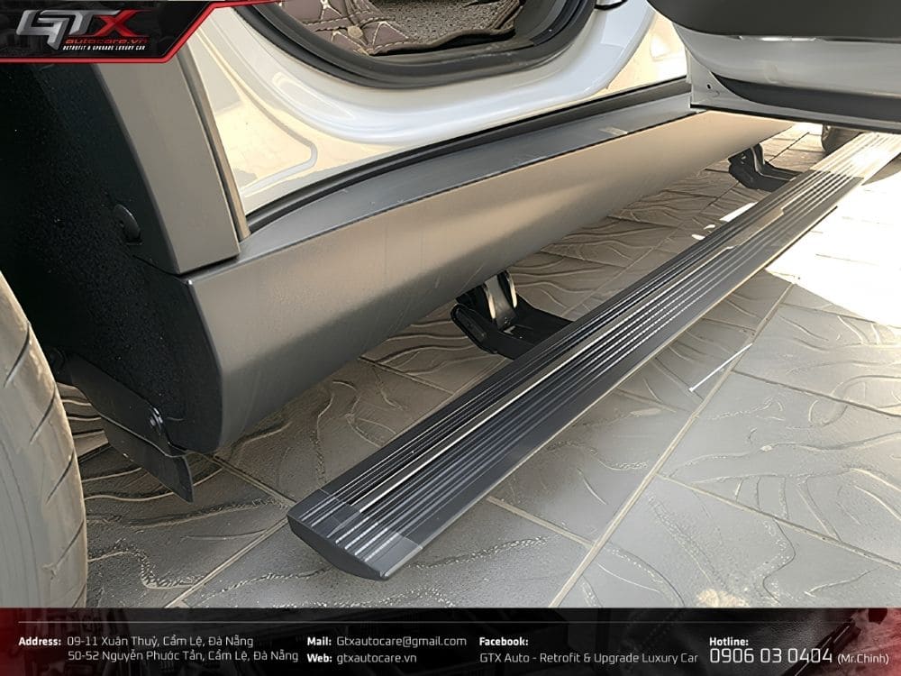 Bệ bước chân điện dành cho xe Ford Everest