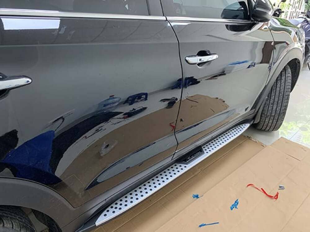 Bệ bước chân Tucson 2019 
