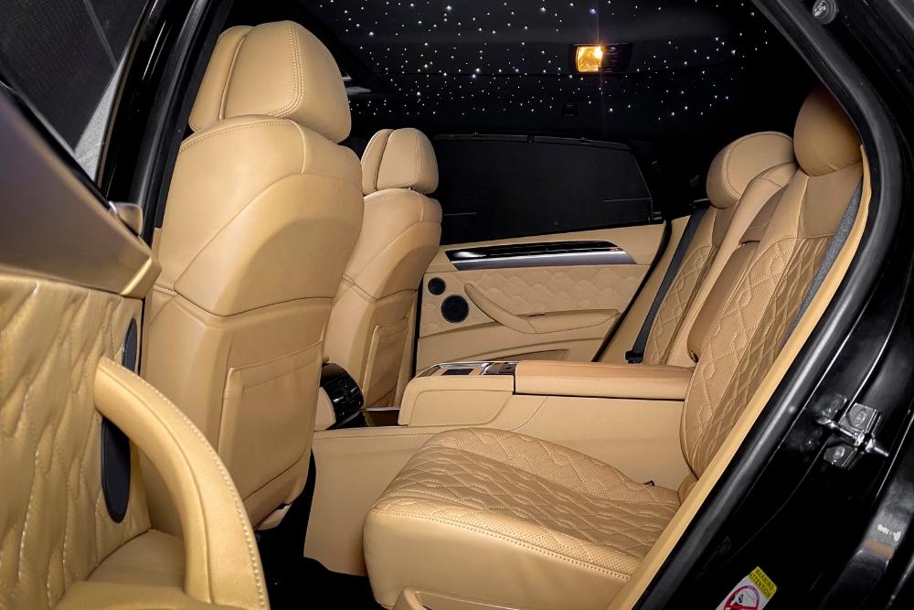 Bọc da BMW màu nâu 