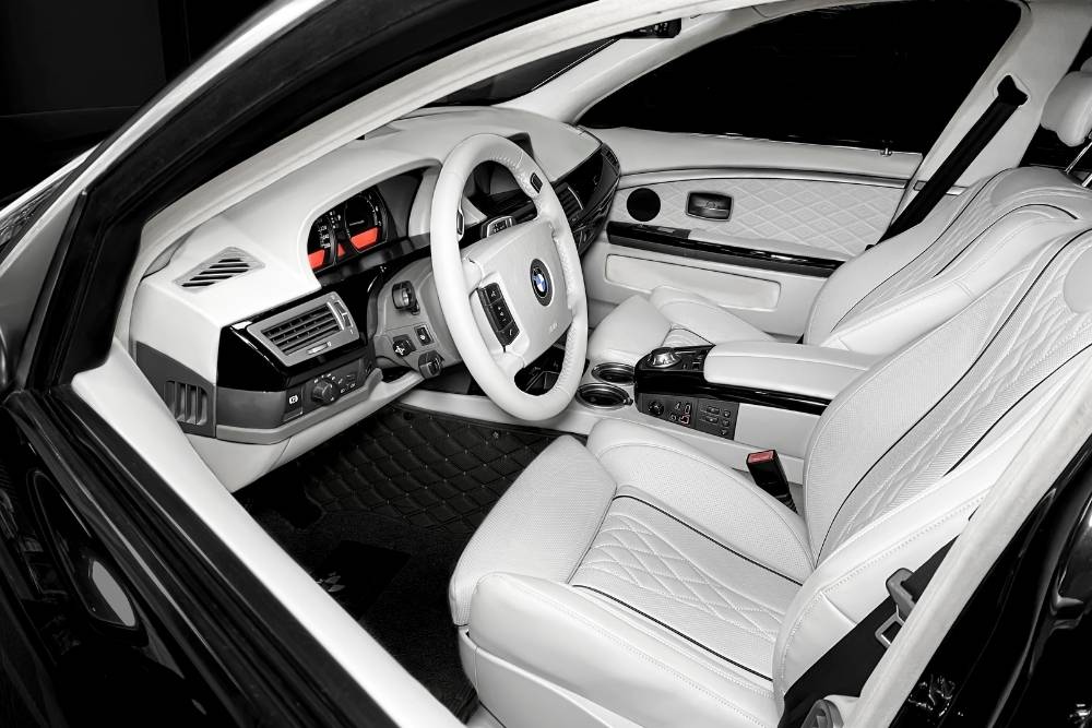 Bọc da full trắng cho bmw