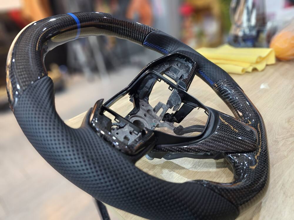 Dịch vụ bọc vô lăng Đà Nẵng chuyên nghiệp tại GTX Auto Care