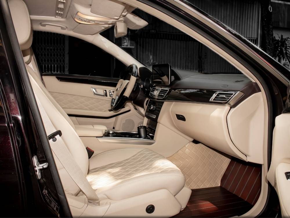 Audi nội thất màu be tinh tế