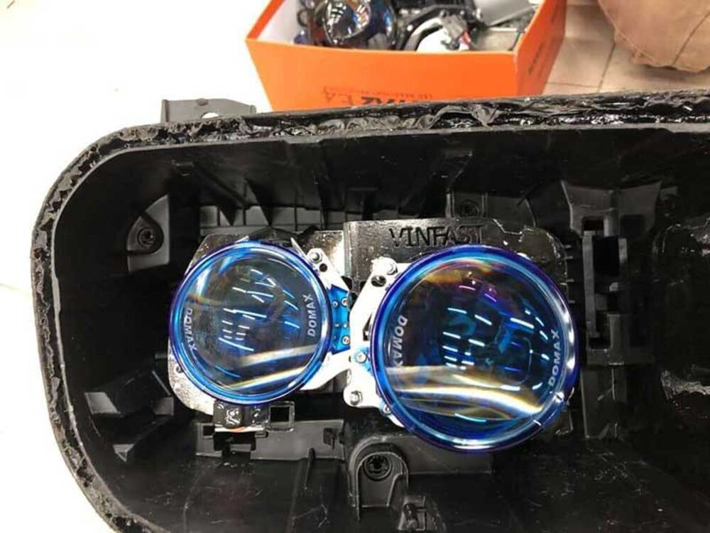 Bảng giá lắp đặt đèn bi led Aozoom Domax