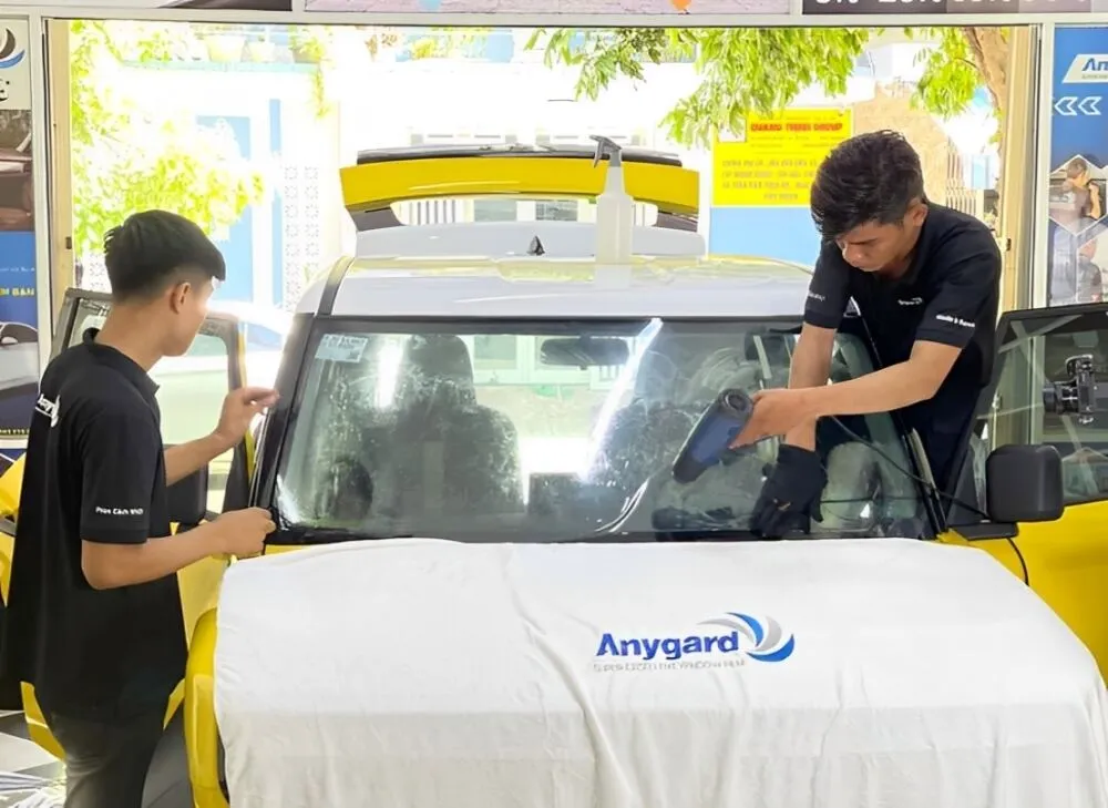 Thường bảo hành từ 5 - 10 năm tùy vào dòng sản phẩm