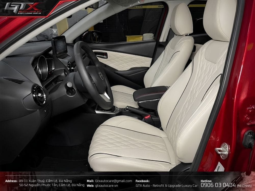 Bệ tỳ tay được thiết kế riêng cho xe Mazda 2