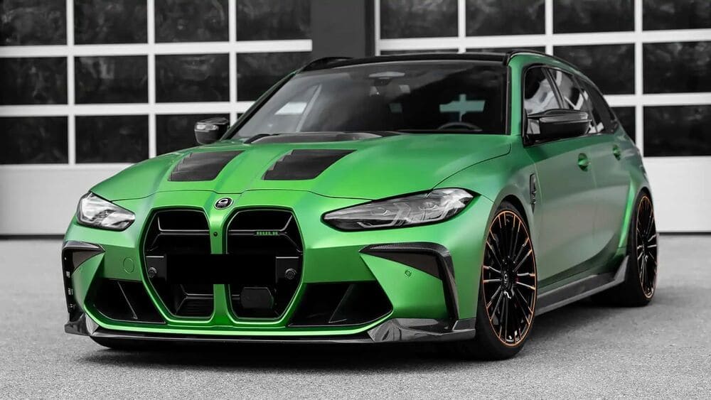 BMW M3 Touring xanh nổi bật