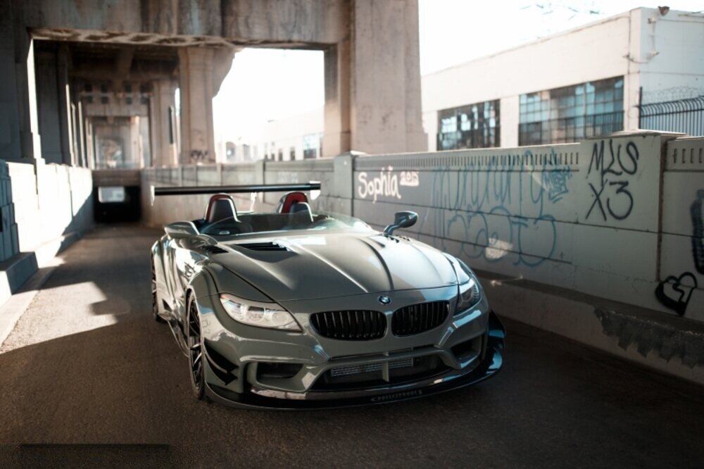 BMW Z4 độ Widebody