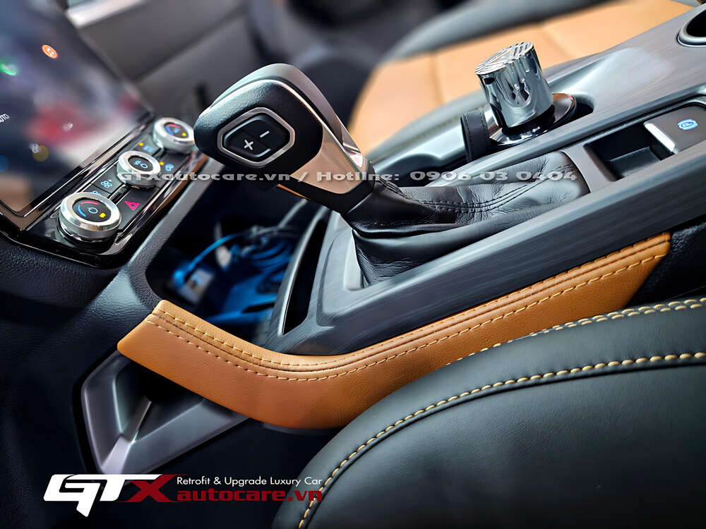 Bọc cần số cho Ford Everest