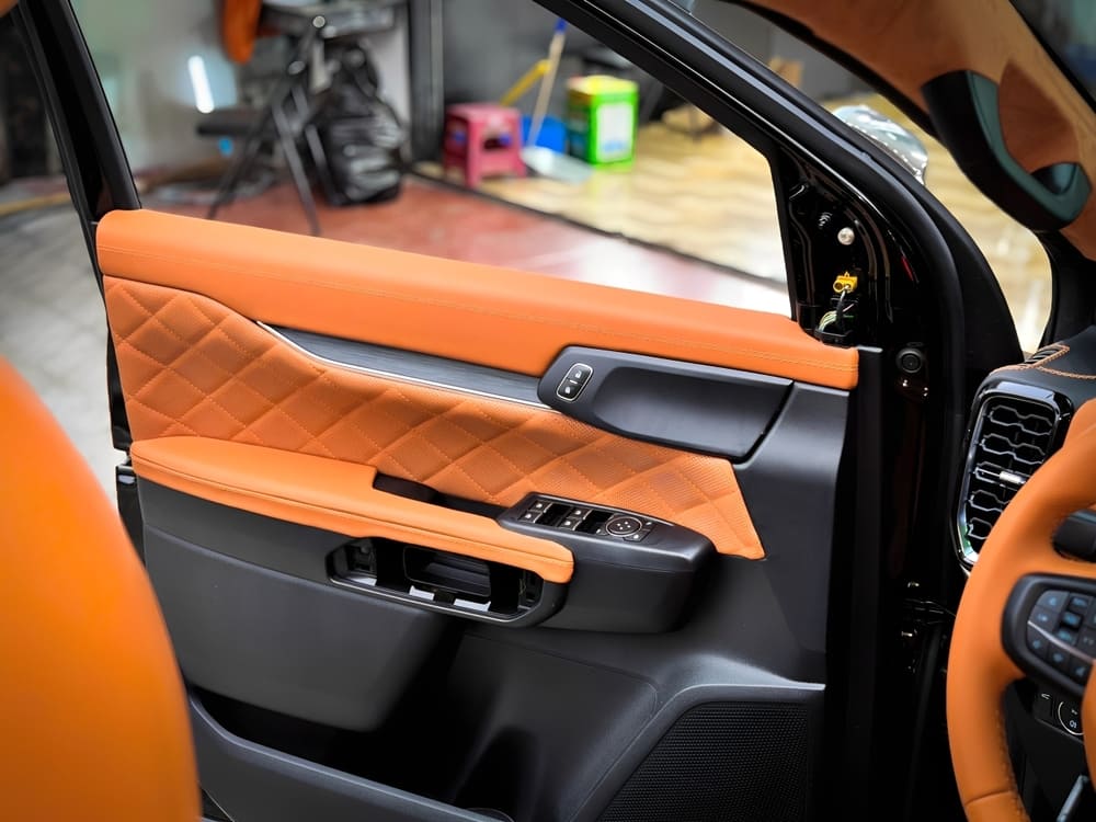 Bọc da super nappa cho tapi xe Everest