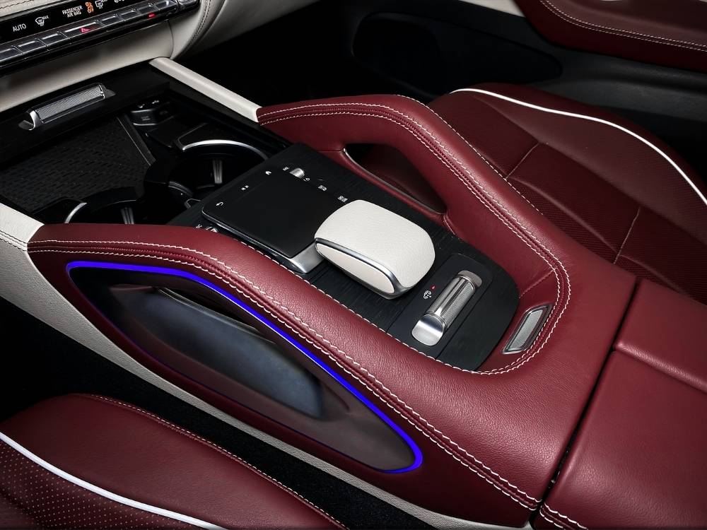 Bọc da thân con ngựa Mercedes S500