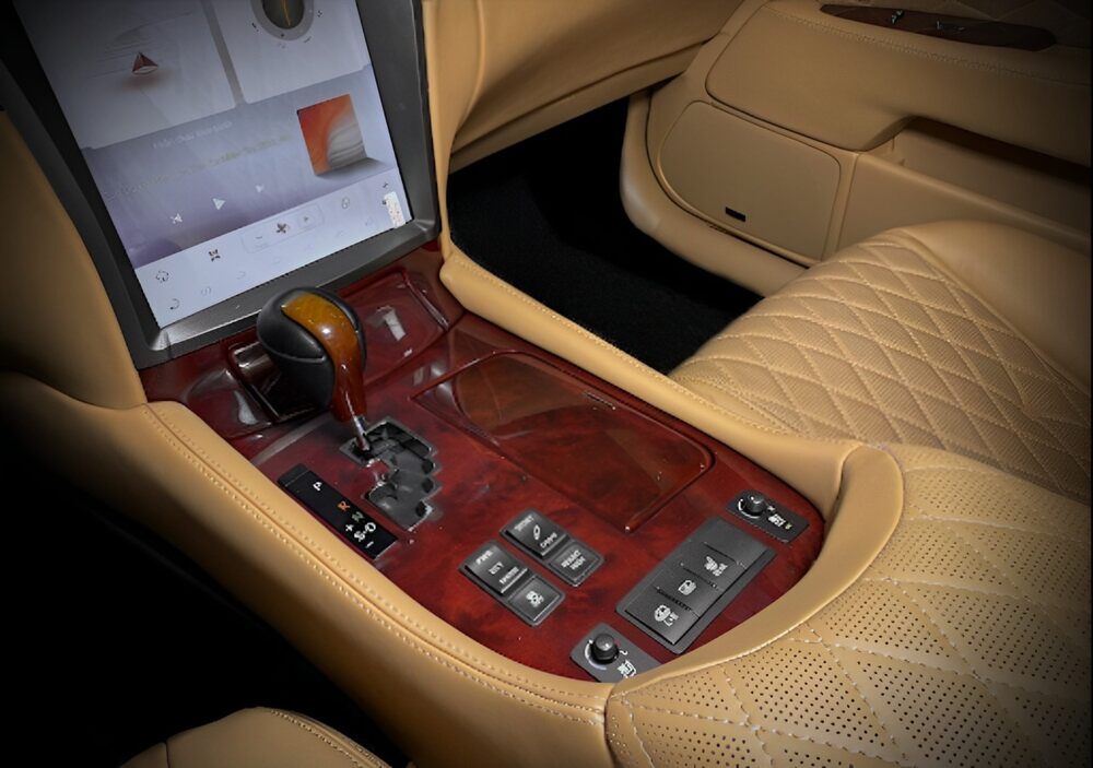 Bọc da thân ngựa xe Lexus 