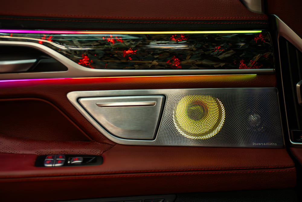 Bọc taplo bằng da nappa cho BMW 730