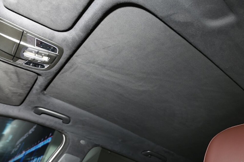 Bọc trần da Alcantara dễ vệ sinh có độ bền lâu 
