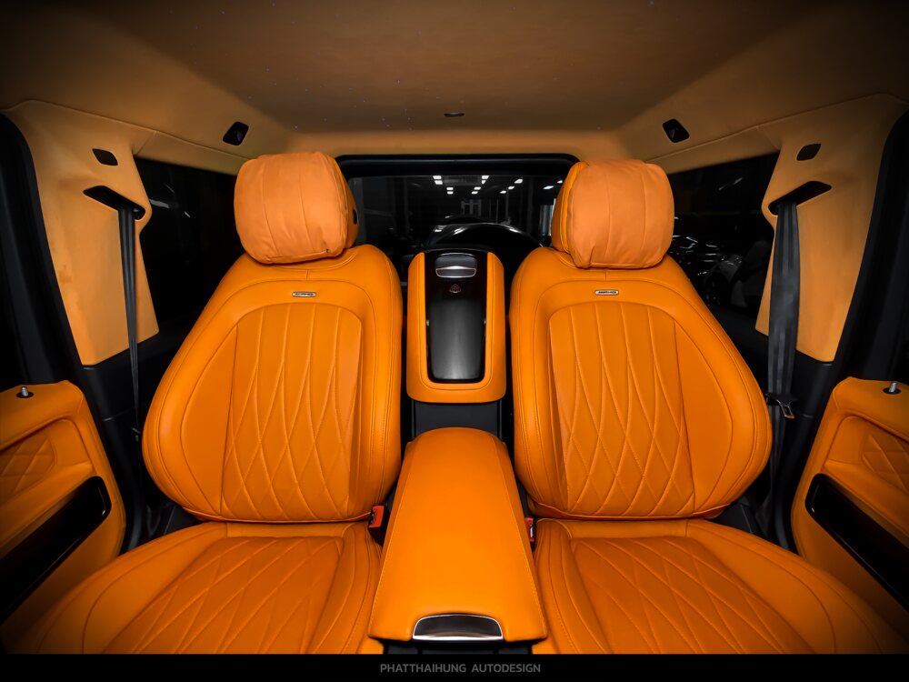  Bọc trần da lộn Alcantara, da Nappa cho nội thất xe Mercedes G63