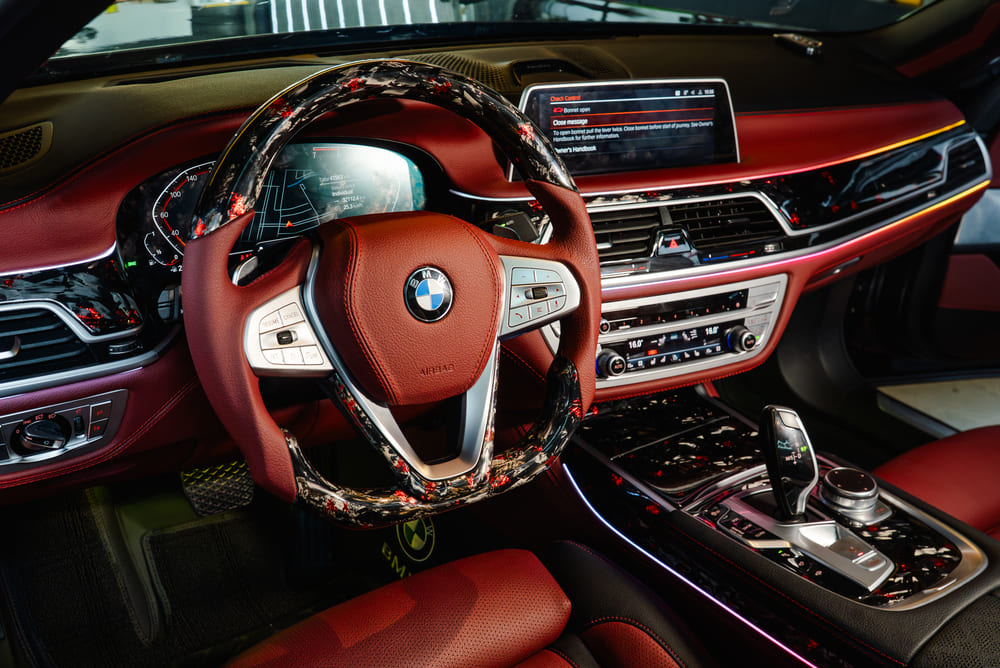 Bọc vô lăng bằng da nappa cho BMW 730