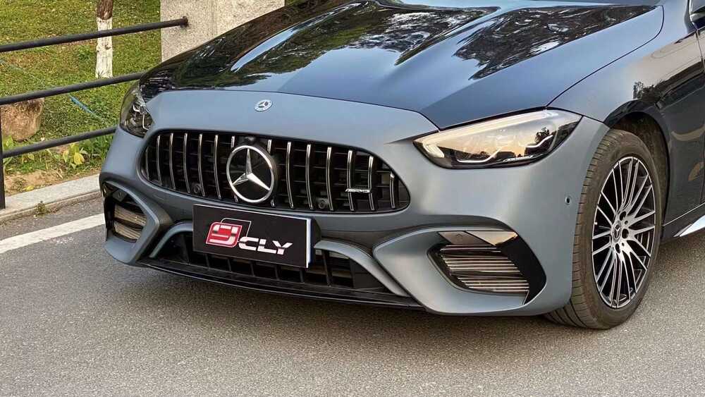 Mẫu Mercedes độ body C63