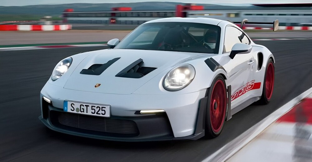 Body kit Porsche tạo nên vẻ ngoài mạnh mẽ, năng động. 