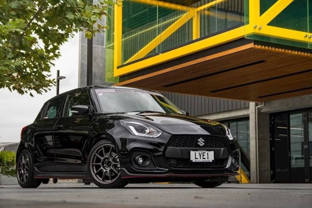 Body kit theo phong cách OEM