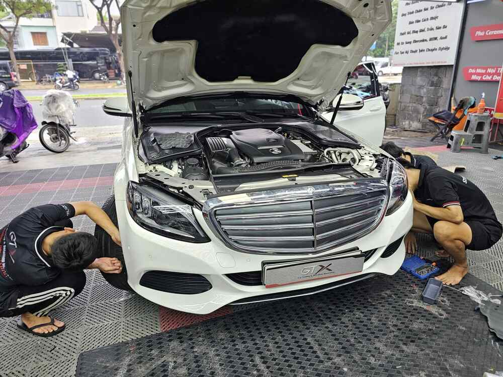 Bảo dưỡng cho xe Mercedes