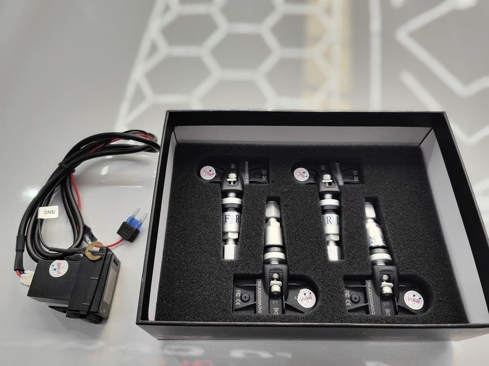 Cảm biến áp suất, theo dõi tình trạng của lốp xe