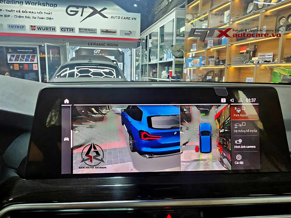 Camera 360 độ hỗ trợ tính năng đỗ xe an toàn