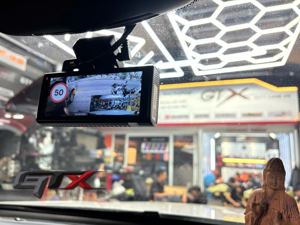 Lắp đặt camera hành trình cho xe ô tô