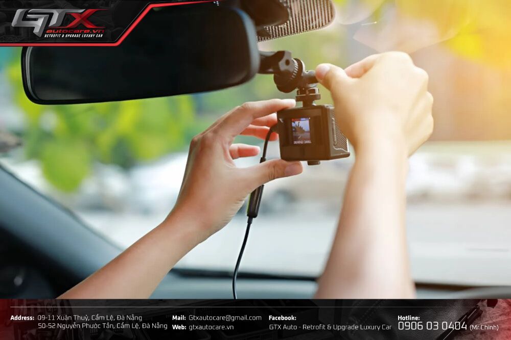 Camera ô tô