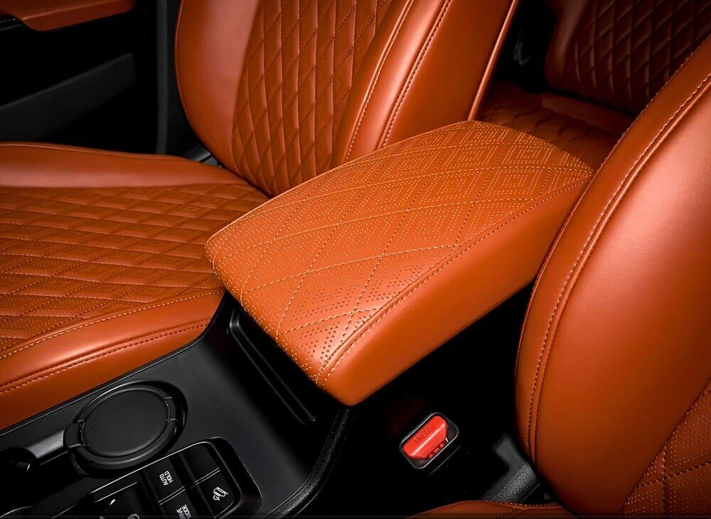 Cận cảnh da ghế và yên ngựa Hyundai Accent