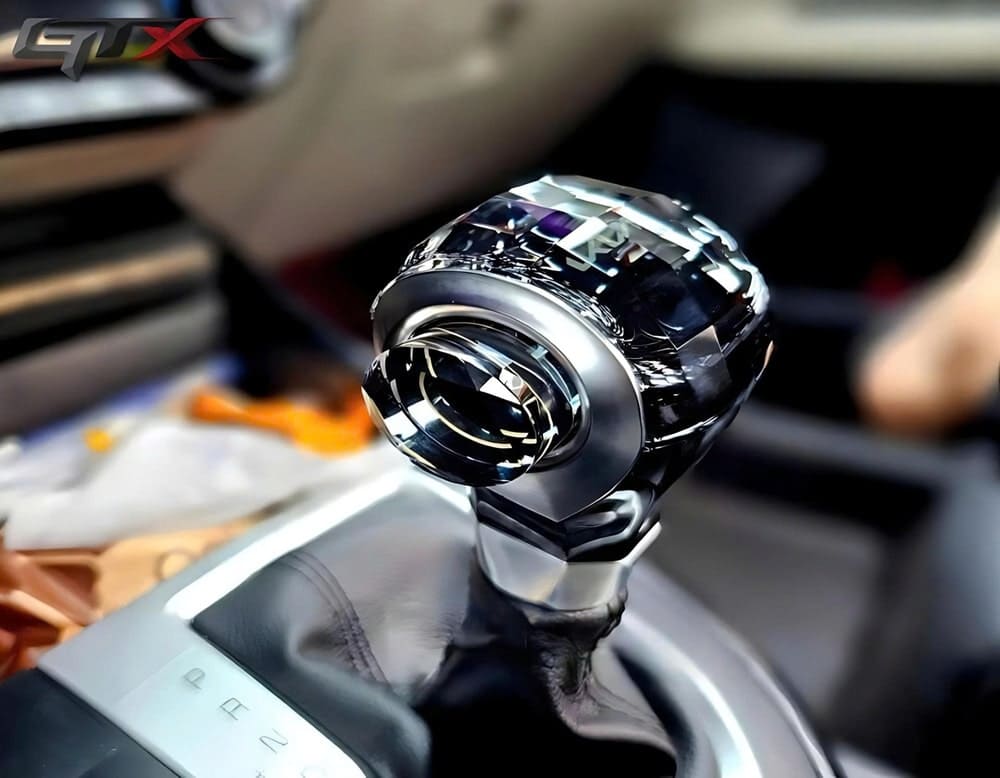 Cần số pha lê sang trọng