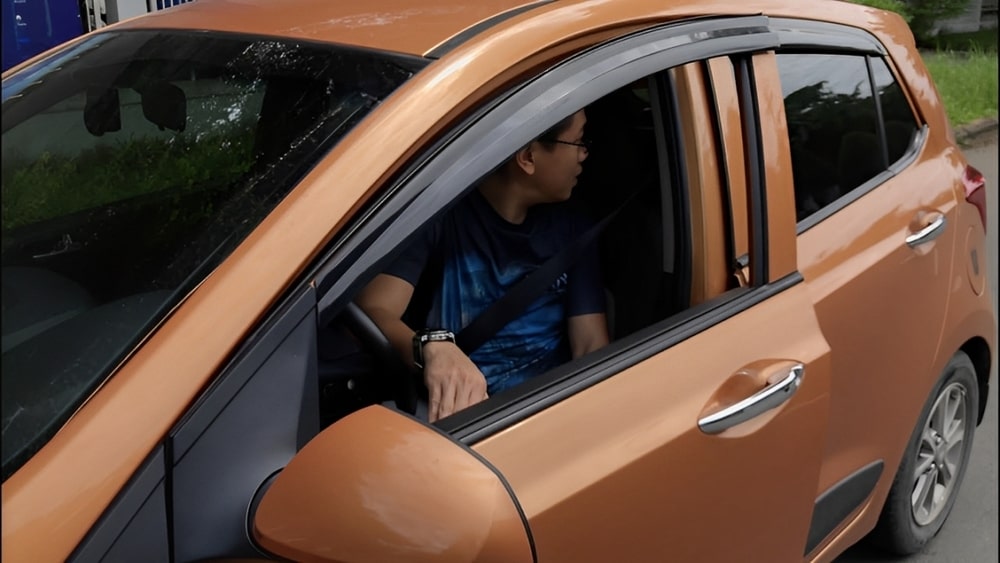 Cảnh báo mở cửa xe an toàn