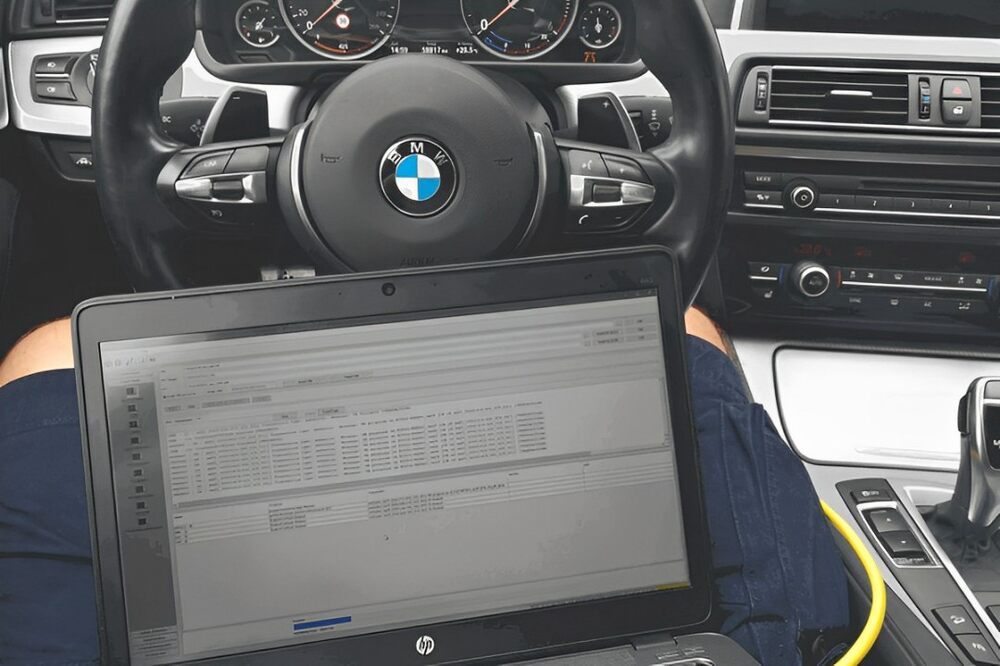 Dịch vụ coding cho xe BMW tại GTX Auto Care
