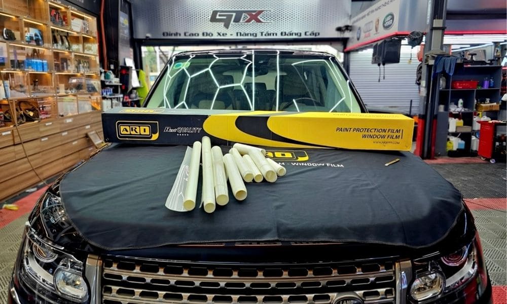 Dán PPF cho ô tô tại trung tâm GTX Auto Care