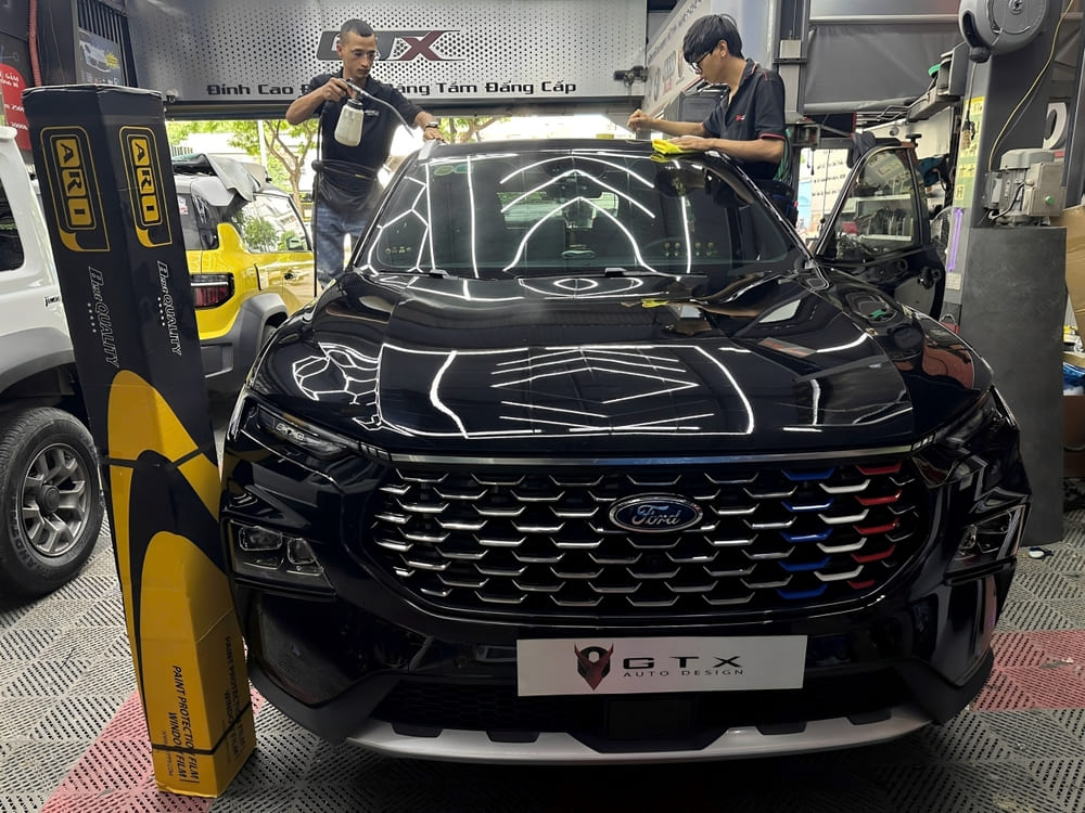 Dán ppf cho xe Ford Everest tại GTX
