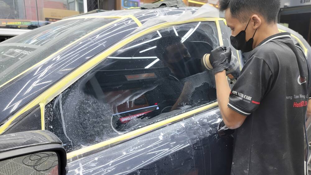 Tẩy ố kính giúp lấy lại vẻ đẹp nguyên bản