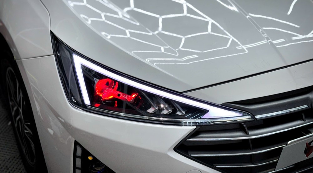 Đèn định vị ô tô độ LED