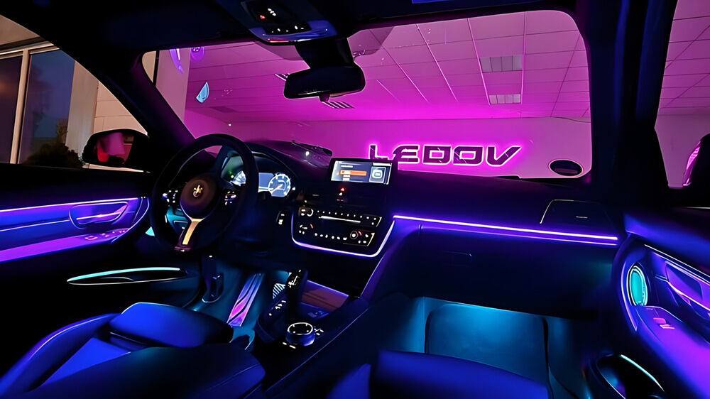 Đèn LED nội thất BMW với không gian lung linh