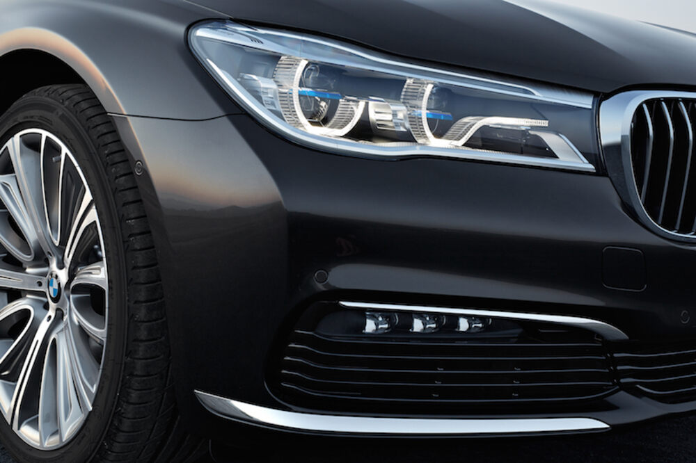 Đèn xe bmw