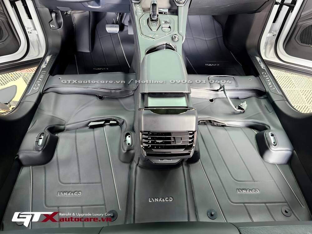 Dịch vụ bọc sàn da 360 toàn xe tại GTX Auto Care