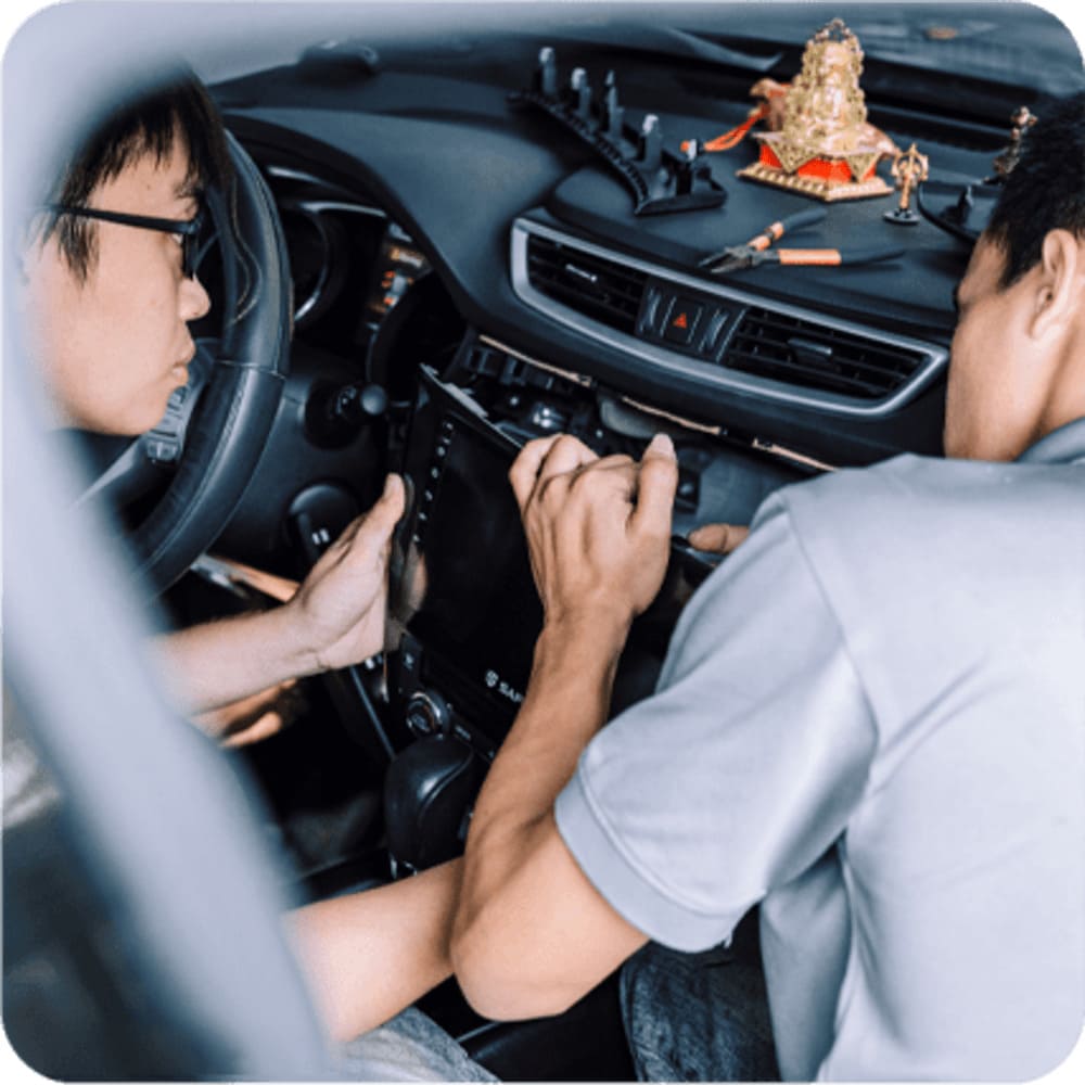 Dịch vụ lắp đặt màn hình android cho xe ô tô tại GTX Auto Care