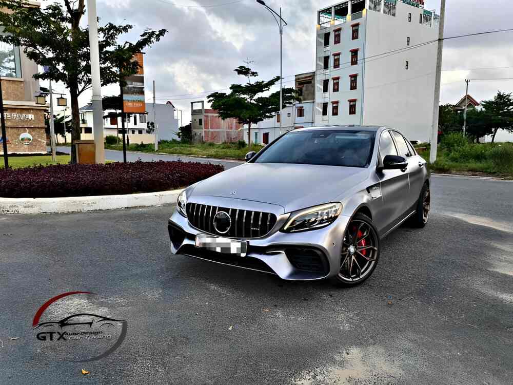 Độ body kit Mercedes