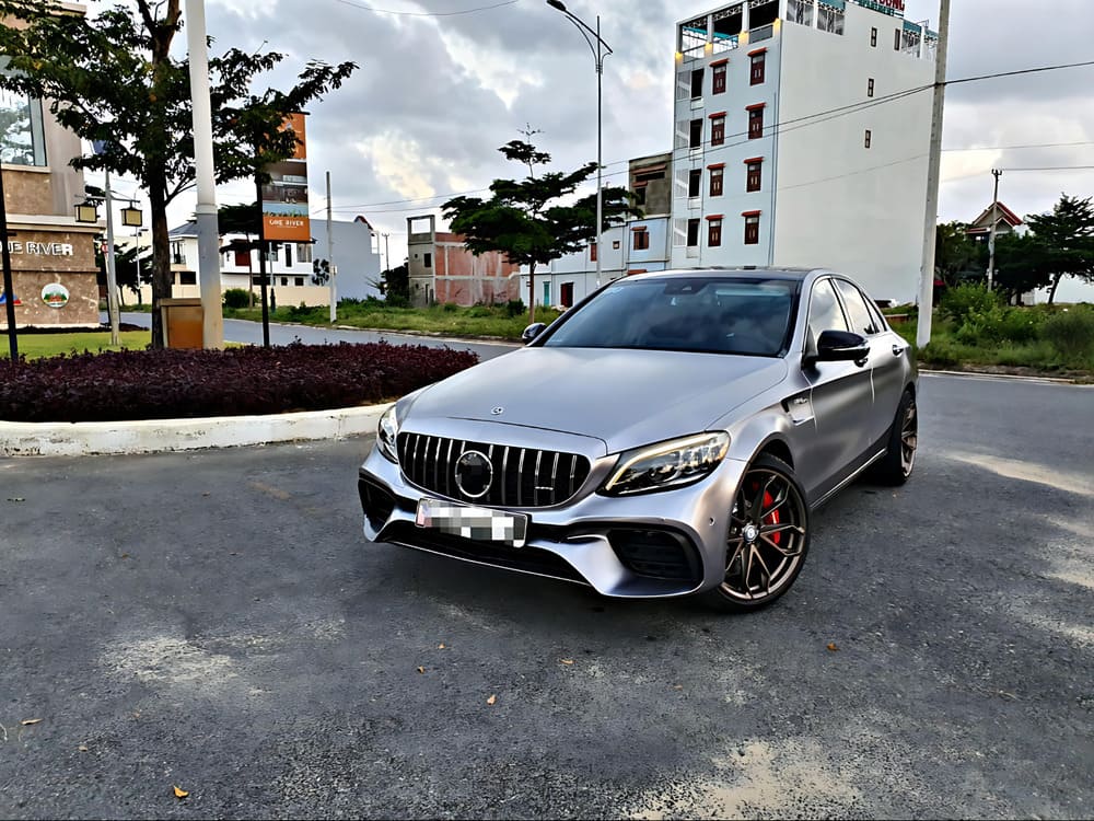 Độ body kit Mercedes hiện đại, sang trọng