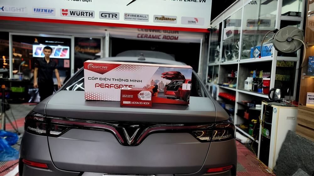 Lắp đặt cốp điện vinfast tại GTX Auto Care Lắp đặt cốp điện vinfast tại GTX Auto Care